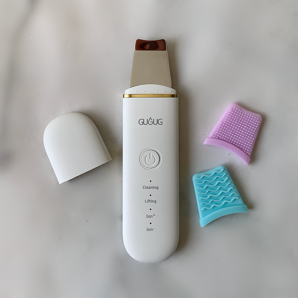 GlamourCare™  Skin Scrubber